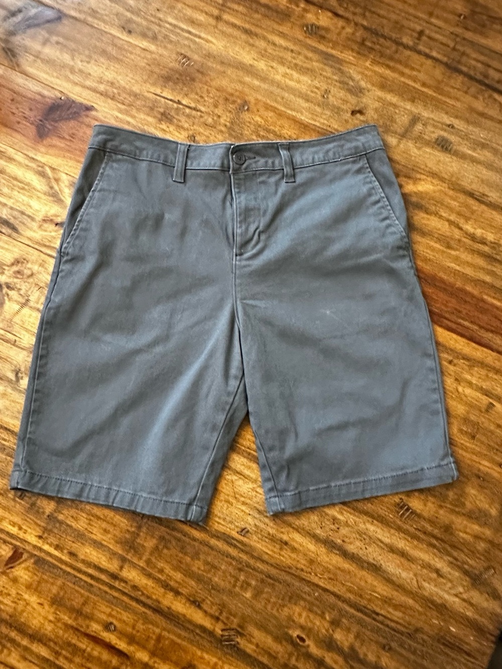 Classic Men's Flat-Front Slate Gray Shorts